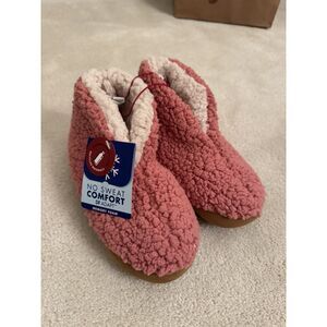 Dearfoams NWT Size Small Women's Slippers MSRP $98